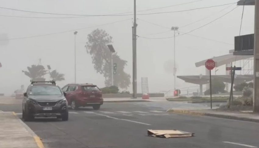  Viento golpea el litoral de Antofagasta: suspenden clases en Mejillones y Taltal
