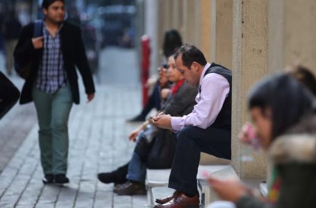Desempleo en Chile sube a 9,6% y aumenta la informalidad laboral