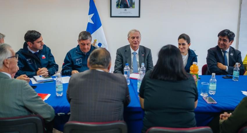  Presidente José Antonio Kast lidera reunión con alcaldes de la Región de Antofagasta