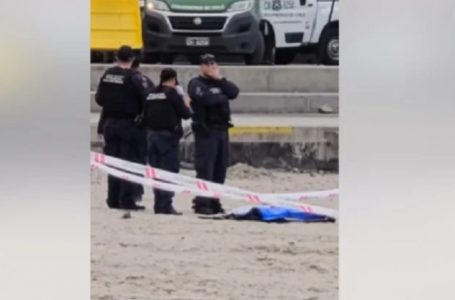 Nuevo hallazgo de posibles restos humanos activa operativo en playa El Trocadero de Antofagasta