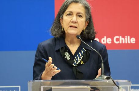 Gobierno propone licencia de hasta 30 días para padres de menores tras intento de suicidio